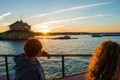Feel the evening breeze on a newport sunset cruise through narragansett bay, with local stories, a rhode island “stuffie,” and a champagne toast included.