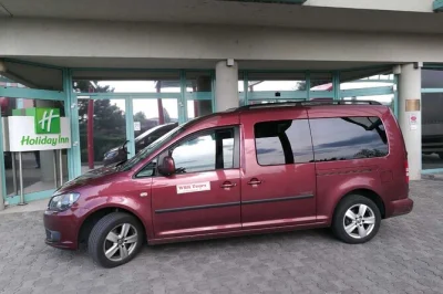 Arrive in budapest with zero stress—private airport transfer, local driver, and door-to-door comfort. includes meet & greet and flight monitoring for peace of mind.