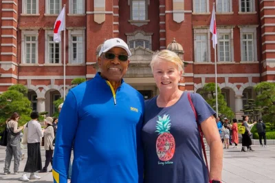 Vivi tokyo a modo tuo con un tour privato a piedi: scopri senso-ji, akihabara, il santuario meiji e altro, con pickup in hotel e foto illimitate.