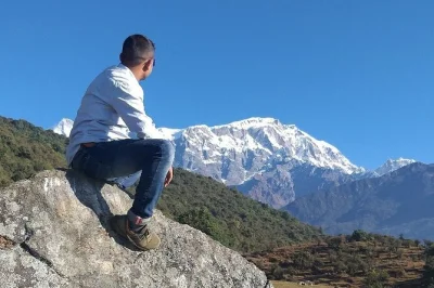 Scopri il trekking di 3 giorni a poon hill nella regione dell’annapurna, nepal. camminate guidate, visite ai villaggi, soggiorni in tea house e albe spettacolari sull’himalaya.