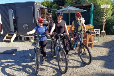 Feel the wind on easy wanaka & hawea trails, pause for pastries in albert town, and ride riverside paths at your own pace. includes shuttle, e-bike, and gear.