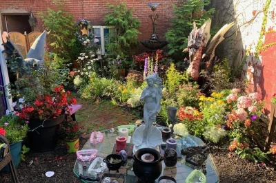 Feel the magic in salem with a guided witch walk—cast spells, join rituals, and explore real witchcraft history. includes ritual participation and city walk.