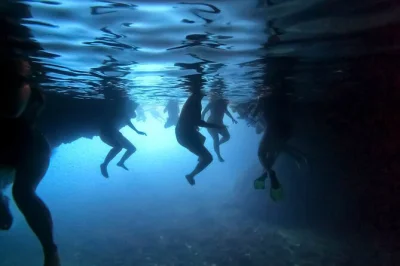 Nagez dans la grotte bleue, explorez les grottes vertes en snorkeling, puis détendez-vous sur la plage de sable de lopud. excursion en petit groupe au départ de dubrovnik avec boissons et matériel 