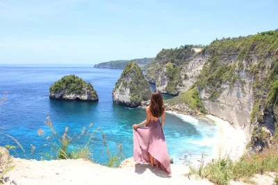 Chase wild ocean views, white sand beaches, and dramatic cliffs on a private nusa penida day trip from bali. includes hotel pickup, lunch, and all entry fees.