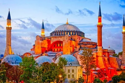Descubre estambul con un tour privado a pie por la mezquita azul, santa sofía, palacio de topkapi, cisterna basílica, hipódromo y gran bazar. entrada sin filas y guía local incluidos.