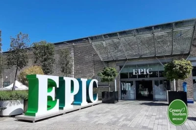 Scopri le storie irlandesi al museo epic di dublino, con gallerie interattive, passaporto souvenir e audioguida in 9 lingue. accessibile a sedie a rotelle.