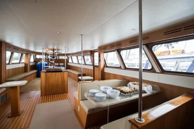 San diego, crociera in barca di lusso per avvistare balene e delfini, con equipaggio esperto, incontri ravvicinati con la fauna marina e navigazione tranquilla—tutte le tasse incluse.