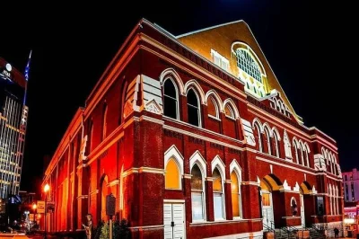 Step into nashville’s shadowy past on a true crime & haunted walking tour. hear chilling stories, explore historic streets, and walk with a local guide—rain or shine.