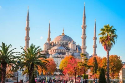 Descubre estambul desde tu crucero: visita hagia sophia, mezquita azul, palacio topkapi y el gran bazar con guía local y regreso garantizado a tiempo.