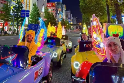 Sinta a energia de tokyo pilotando um go-kart pelas ruas de akihabara, passe pelo templo senso-ji e leve para casa uma foto divertida. guia e taxas inclusas.