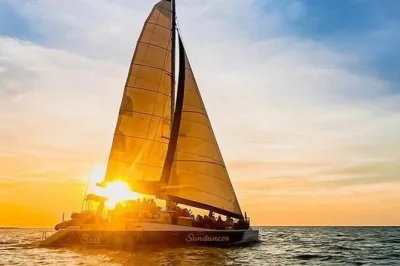 Raise a glass as you sail darwin harbour at sunset, with a 7-course tapas dinner, sparkling wine, and relaxed local crew. includes pickup and all food & drinks.
