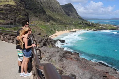 Feel the wind at oahu’s best lookouts, from makapuu lighthouse to mt. tantalus. includes pickup, local guide, bottled water & pro photos during your half-day tour.
