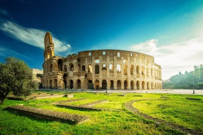 Feel the history of rome’s colosseum, palatine hill, and roman forum in a small group with a passionate guide. includes skip-the-line entry and audio equipment.