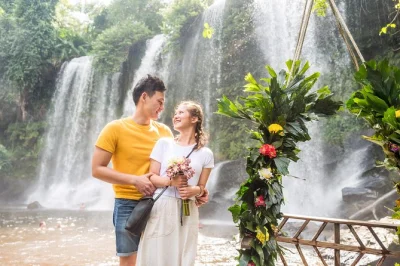 Feel the mist at kulen waterfalls, watch angkor wat’s sunrise, and drift past kampong phluk’s floating homes. includes hotel pickup, private guide & breakfast.