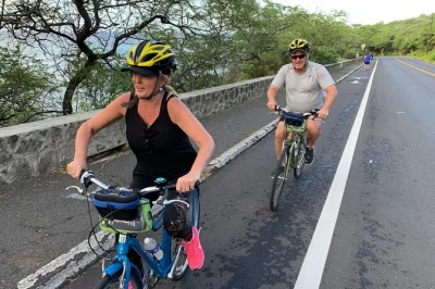 Start early from waikiki, bike and hike up diamond head, hear local stories, and enjoy a casual lunch near the crater. includes entry, guide, photos, and snacks.