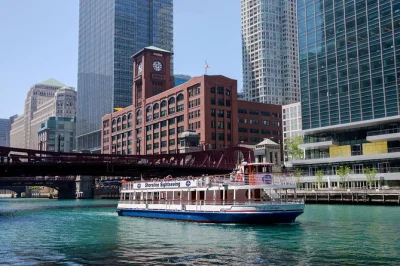 Feel the energy of chicago’s skyline on a river cruise with live architecture commentary, views of marina city & john hancock center, plus pet-friendly boarding.