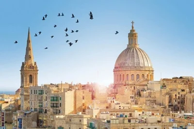 Start your valletta food tour in floriana, taste pastizzi, ftira & sea salt chocolate, sip maltese coffee, and watch the grand harbour cannons fire. includes snacks & drinks.
