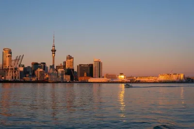 Erkunde auckland bei einem privaten, maßgeschneiderten stadtrundgang mit lokalem guide. entdecke versteckte highlights, food-spots und mehr ganz entspannt. jetzt buchen!