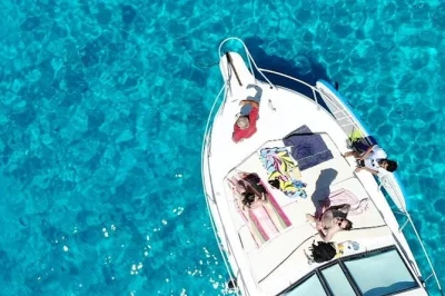 Feel the breeze on a lampedusa boat trip with lunch, sup, and snorkeling stops at rabbit beach—includes gear and local crew. arrive 20 minutes early.