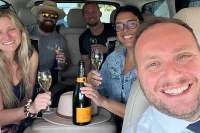 Prenota un trasferimento privato di lusso da napoli alla costiera amalfitana. goditi il comfort, un autista che parla inglese, wifi e consigli locali lungo il percorso panoramico.