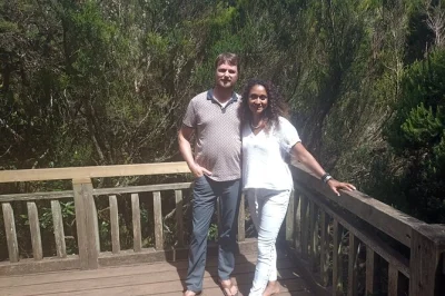 Descubre tenerife en un tour privado con fotógrafo profesional. visita la laguna, anaga, candelaria y más. itinerario a medida y sesión de fotos incluida.