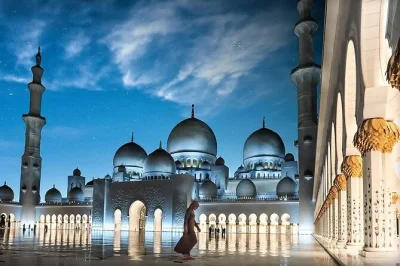 Experience a private visit to abu dhabi’s sheikh zayed grand mosque. includes transfer, self-guided tour, and time to explore this architectural wonder.