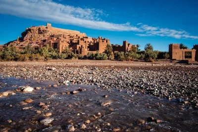 Marokko entdecken: 10 tage privat-tour zu marrakech, sahara-wüste, fes medina, volubilis ruinen & den blauen gassen von chefchaouen.