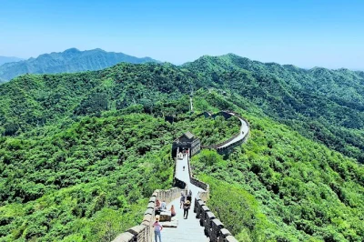 Book a private mutianyu great wall tour from beijing. includes hotel pickup, cable car, and flexible options with or without guide. family-friendly adventure.