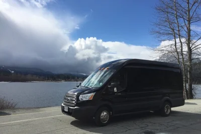 Réservez un transfert privé depuis l’aéroport yvr jusqu’à whistler. accueil personnalisé, aide aux bagages, arrêt de 20 minutes à shannon falls ou squamish. un trajet simple et direct pour 