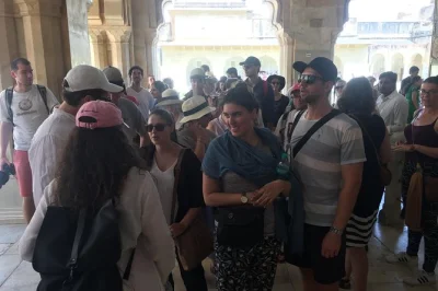 Descubra delhi, agra e jaipur em 6 dias. visite taj mahal, forte amber, forte vermelho e muito mais. guia particular, traslado e hotéis inclusos.