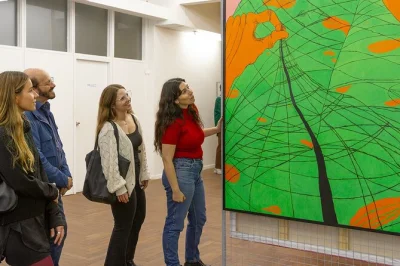 Descubre las galerías de arte underground de san telmo con un guía local. conoce artistas contemporáneos de buenos aires y compra obras únicas en este paseo a pie.