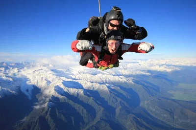 Jump above franz josef’s glaciers, lakes, and mountains on a tandem skydive. includes round-trip transfers, all gear, and expert instructors. book your spot today.