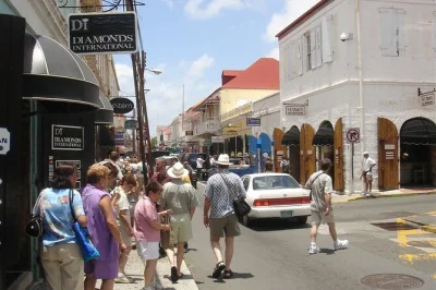 Book a private airport transfer from cyril e king airport to downtown, crown bay, or emerald beach. local driver, air-conditioned ride, easy pickup.