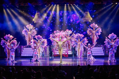 Vivez le célèbre simon cabaret show à phuket avec billets coupe-file, sièges vip ou standards, et un spectacle éblouissant mêlant tradition et modernité.