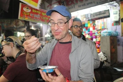 Explore a comida de rua de agra com guia local, visite templos históricos e experimente petiscos típicos com os moradores. inclui transfer do hotel.