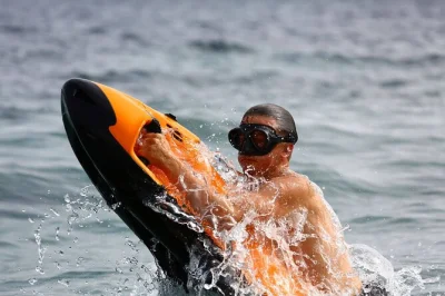 Try a 30-minute underwater scooter session on the french riviera. glide above the seabed, guided by locals. includes all gear—book your spot now.