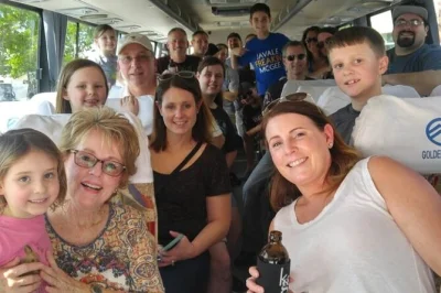 Llega a montego bay y te recogen en el aeropuerto con un conductor local, bebidas frías y snacks incluidos. reserva tu traslado ahora.