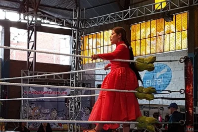 Experience the wild energy of cholitas wrestling in la paz, with hotel pickup, snacks, and a front-row seat. book now for a night you won’t forget.