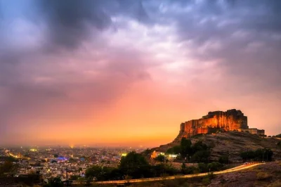 Explore jodhpur’s mehrangarh fort, umaid bhawan palace, jaswant thada & lively bazaars on a guided multi-day tour with meals and accommodation included.