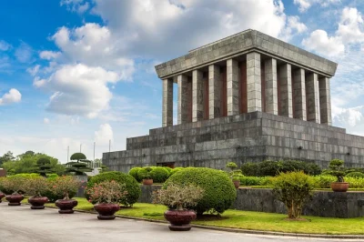 See hanoi’s old quarter, ho chi minh mausoleum, and more on a private tour with local guide. includes cyclo ride, vietnamese lunch, and hotel pickup.