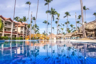 Arriva a punta cana senza stress: incontra il tuo autista privato all’aeroporto e raggiungi il majestic colonial con un viaggio in auto climatizzata e assistenza locale.