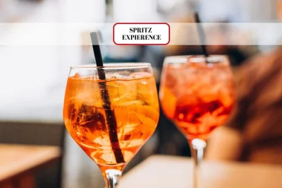 Desfrute dos jardins reais de veneza com um spritz clássico e cicchetti, com vista para a bacia de são marcos. inclui app com 6 roteiros pela cidade. reserve já.