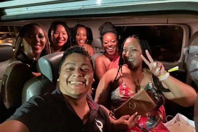 Transfer privato da aeroporto di cancún al centro di tulum con aria condizionata e servizio pick-up. parti rilassato e senza stress. prenota ora.