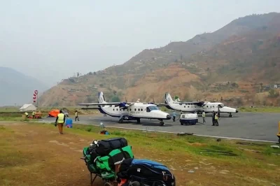 Von manthali airport nach kathmandu im gemeinsamen bus – vorbei an kleinen orten und grünen hügeln. abholung direkt am ramechhap airport. jetzt buchen!