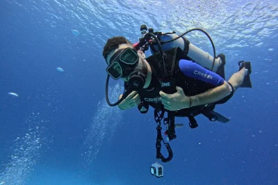 Experience san andres with a private two-tank dive, guided by locals. includes all scuba gear, snacks, and pickup. book now for certified divers.