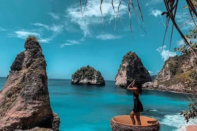 Customize your nusa penida day trip with a local guide. visit diamond beach, kelingking, and more. includes pickup near the port and entrance fees.