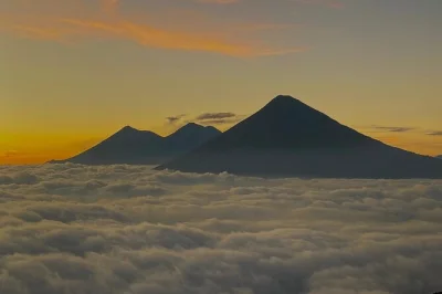 Scopri il vulcano pacaya da guatemala city, arrostisci marshmallow sulla lava, gusta pizza cotta su pietra vulcanica ed esplora il centro storico con guida privata. pranzo e trasporto inclusi.
