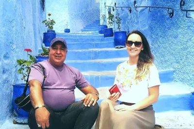 Scopri la medina blu di chefchaouen, le viste sulle montagne e la cascata di ras el-maa in una gita privata da fez. include pickup e autista parlante inglese.