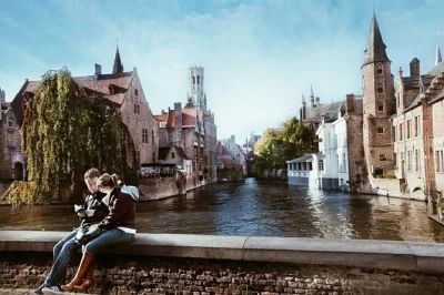 Da parigi a bruges con autista privato, wi-fi a bordo e pick-up in hotel. scopri bruges con una guida audio e visita i suoi angoli più suggestivi. prenota ora.