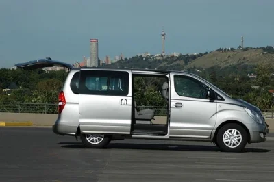 Panama city, service de voiture privée avec chauffeur local, horaires flexibles et prise en charge à l’hôtel. idéal pour affaires ou découvrir la ville à votre rythme.